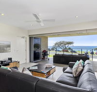 Surf 101 on Cabarita Beach - Accommodation Sunshine Coast