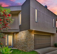 SURF Side SECRET INVERLOCH - Accommodation Sunshine Coast