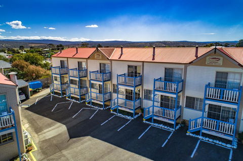 SWANSEA VILLAS - Accommodation Sunshine Coast 2