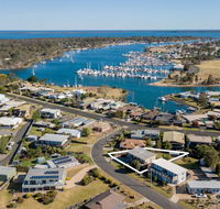 Tanjil - A stroll from the water in Paynesville - Accommodation Sunshine Coast