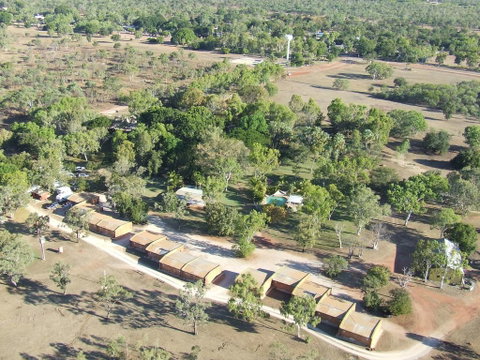 Territory Manor Motel & Caravan Park - Accommodation Sunshine Coast 1