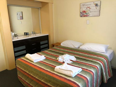 The Astor Hotel Motel - Accommodation Sunshine Coast 0