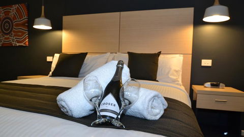 The Astor Suites - Accommodation Sunshine Coast 0