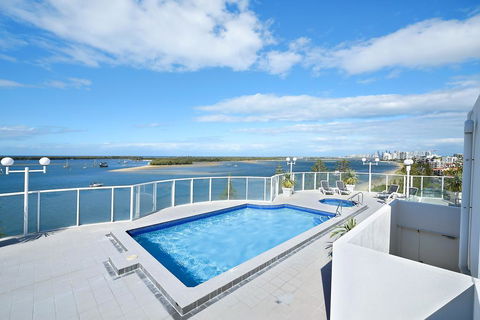 The Atrium Resort - Accommodation Sunshine Coast 2