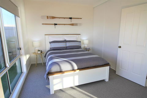 The Beach House - Point Turton - Accommodation Sunshine Coast 2