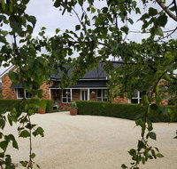 Hazelcreek Cottages - Accommodation Sunshine Coast