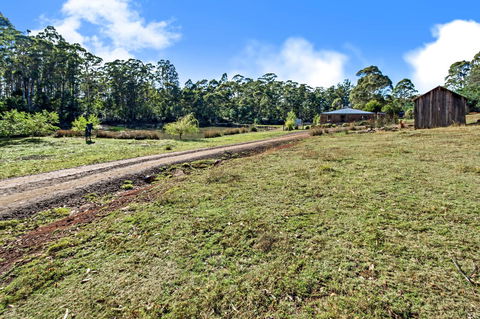 Naivasha Cottage - Accommodation Sunshine Coast 15