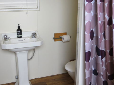 The Cabin 96 - Accommodation Sunshine Coast 18