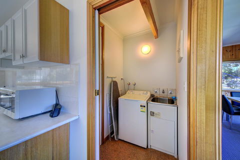 Freycinet Sanctuary 4 - Accommodation Sunshine Coast 11
