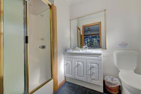 Freycinet Sanctuary 4 - Accommodation Sunshine Coast 9