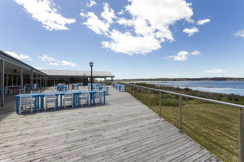 Panorama Hotel St Helens - Accommodation Sunshine Coast 2
