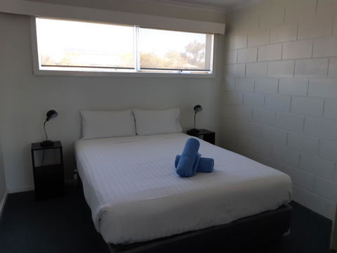 Anchor Wheel Motel - Accommodation Sunshine Coast 4