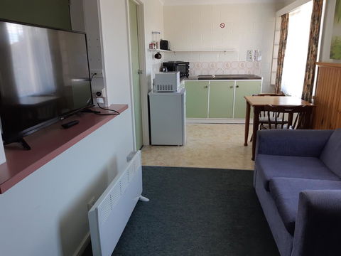 Anchor Wheel Motel - Accommodation Sunshine Coast 14
