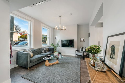 City Retreat Hobart - Accommodation Sunshine Coast 0