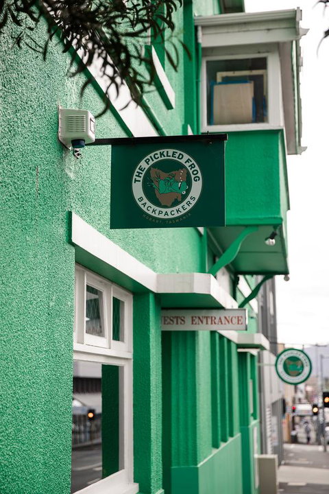 The Pickled Frog - Accommodation Sunshine Coast 15