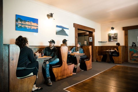 The Pickled Frog - Accommodation Sunshine Coast 4
