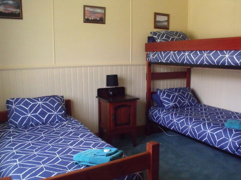 Blue Wren Riverside Cottage - Accommodation Sunshine Coast 1