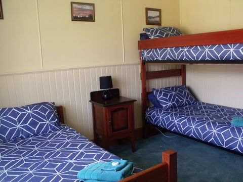 Blue Wren Riverside Cottage - Accommodation Sunshine Coast 2
