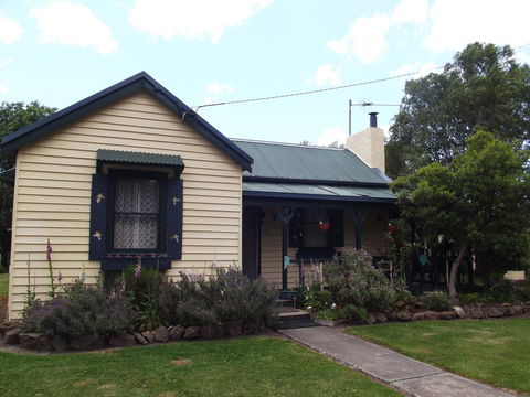Blue Wren Riverside Cottage - Accommodation Sunshine Coast 8