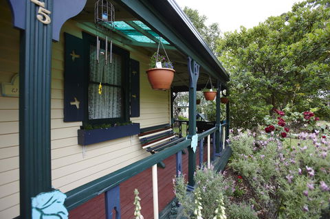 Blue Wren Riverside Cottage - Accommodation Sunshine Coast 9