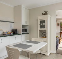 Moonrise View Apartment - Accommodation Sunshine Coast