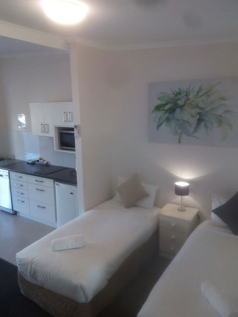 Abel Tasman Airport Motor Inn - Accommodation Sunshine Coast 11