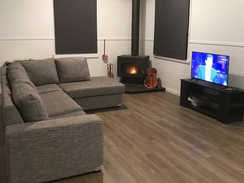 Derby Digs Cottage - Accommodation Sunshine Coast 3