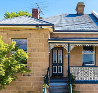 WEST NEST  Classic 3BR Hobart Terrace BEST Location View Close to City - Accommodation Sunshine Coast