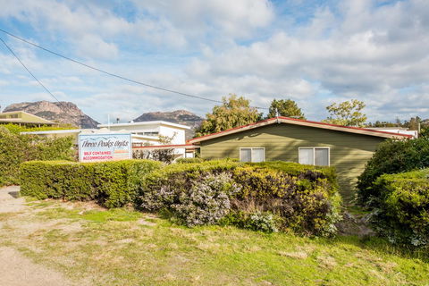 Mayson - Accommodation Sunshine Coast 0
