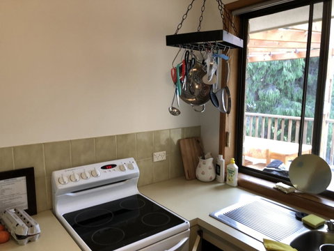 Little Mountain Town - Accommodation Sunshine Coast 2