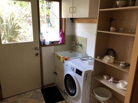 Little Mountain Town - Accommodation Sunshine Coast 8