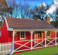 Platypus Playground Riverside Cottage - Accommodation Sunshine Coast