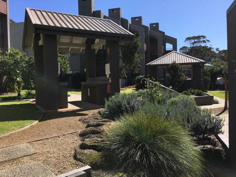 Cumberland Lorne Resort - Accommodation Sunshine Coast 1