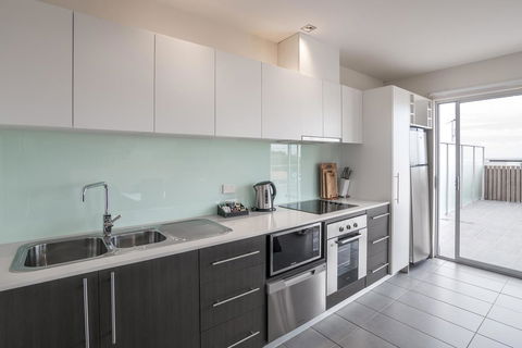 The Apollo - Accommodation Sunshine Coast 25