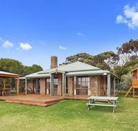 Apollo Bay Cottages - Accommodation Sunshine Coast