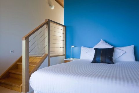 Chris\'s Beacon Point Restaurant & Villas - Accommodation Sunshine Coast 4