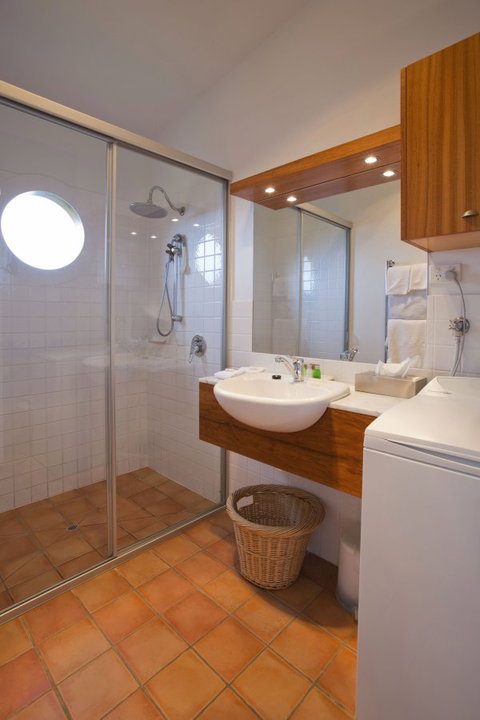 Chris\'s Beacon Point Restaurant & Villas - Accommodation Sunshine Coast 6
