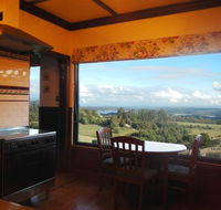 A Cottage with a View at Tudor Ridge - Accommodation Sunshine Coast