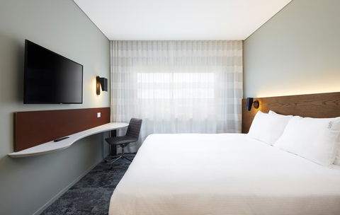 Holiday Inn Express Melbourne Southbank, An IHG Hotel - Accommodation Sunshine Coast 13