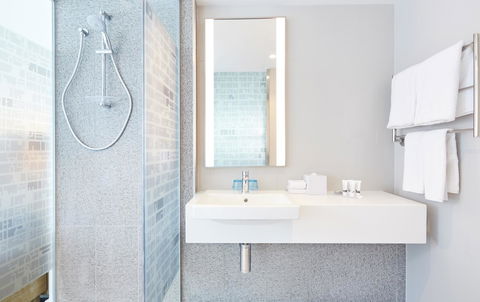 Holiday Inn Express Melbourne Southbank, An IHG Hotel - Accommodation Sunshine Coast 12