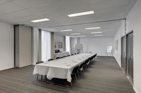 Travelodge Hotel Melbourne Docklands - Accommodation Sunshine Coast 17