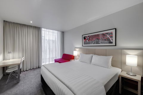 Travelodge Hotel Melbourne Docklands - Accommodation Sunshine Coast 0