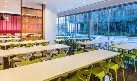 Travelodge Hotel Melbourne Docklands - Accommodation Sunshine Coast 16