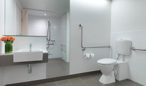 Travelodge Hotel Melbourne Docklands - Accommodation Sunshine Coast 19