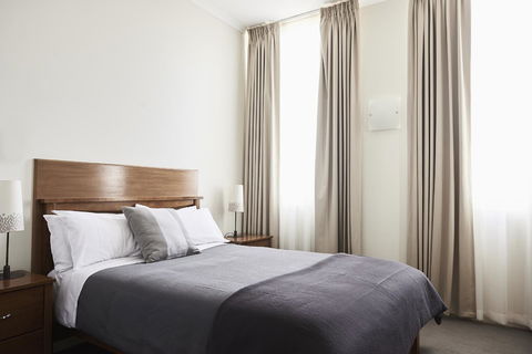 Plough Hotel - Accommodation Sunshine Coast 1