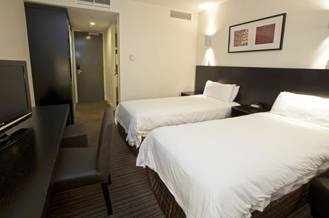 Causeway 353 Hotel - Accommodation Sunshine Coast 26