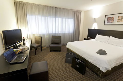 Causeway 353 Hotel - Accommodation Sunshine Coast 24