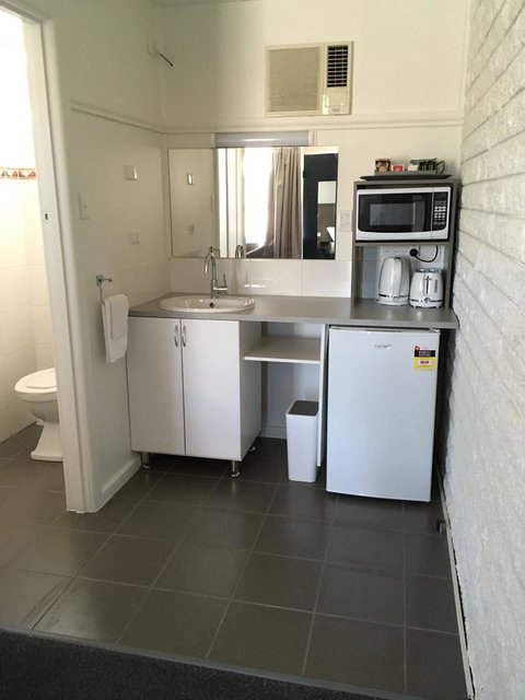Motel Yarrawonga - Accommodation Sunshine Coast 5