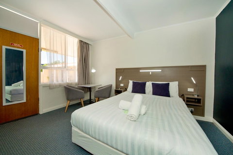 Motel Yarrawonga - Accommodation Sunshine Coast 2