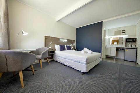 Motel Yarrawonga - Accommodation Sunshine Coast 1